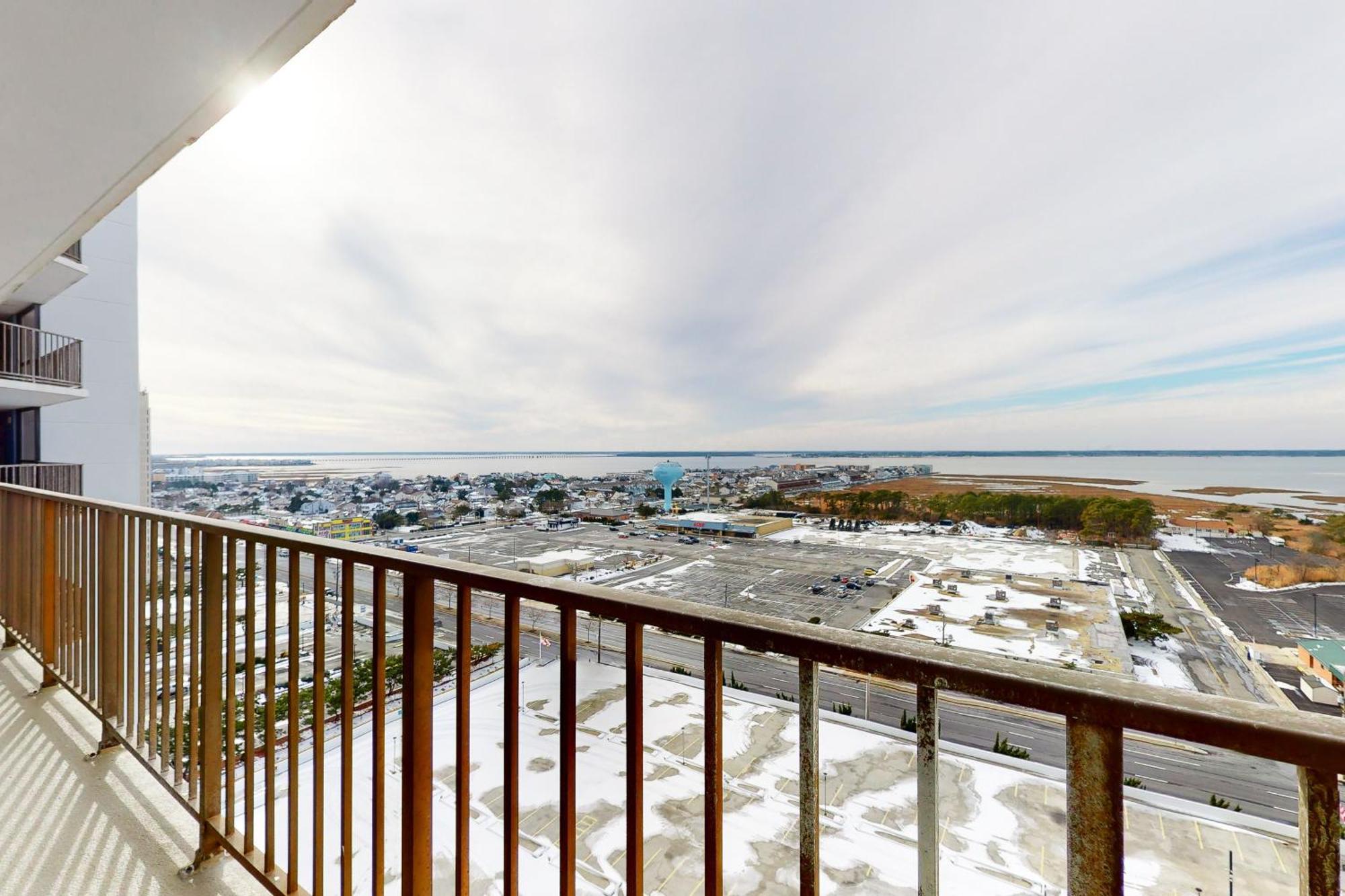 Plaza II Hotel Ocean City Room photo